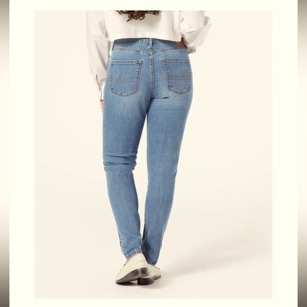 Denizen from Levi’s Women’s High rise ankle slim